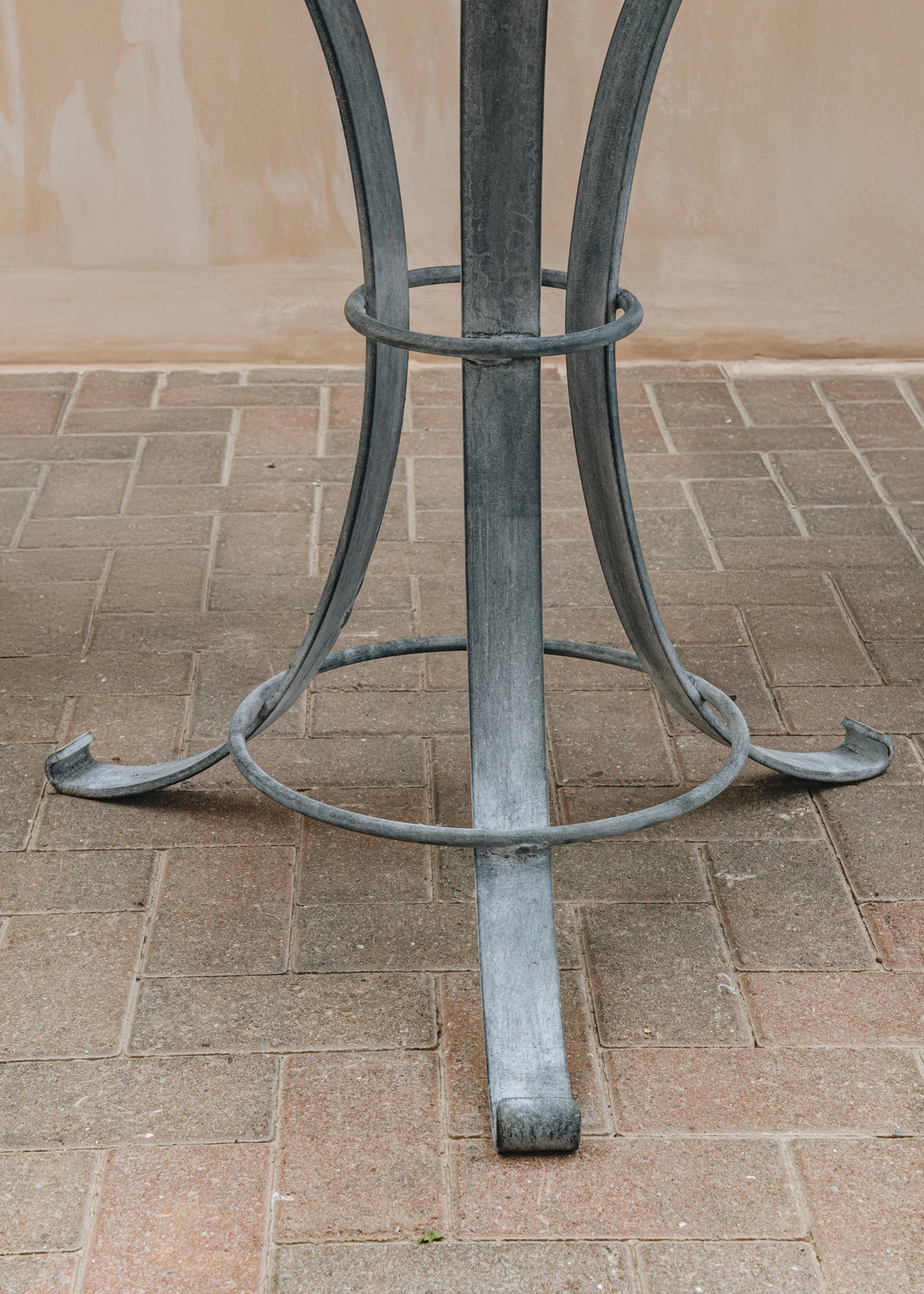 Harrod Horticultural Garden Bistro Table