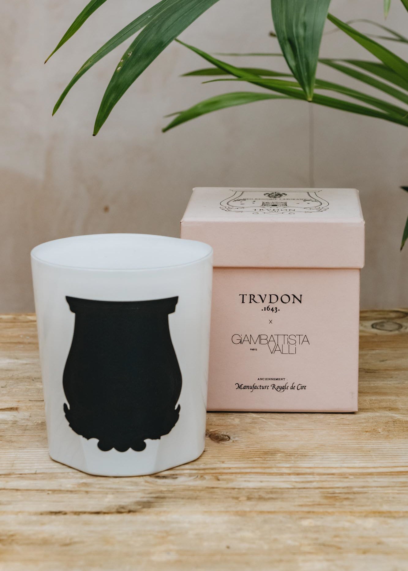 Trudon Giambattista Valli Rose Poivree Scented Candle