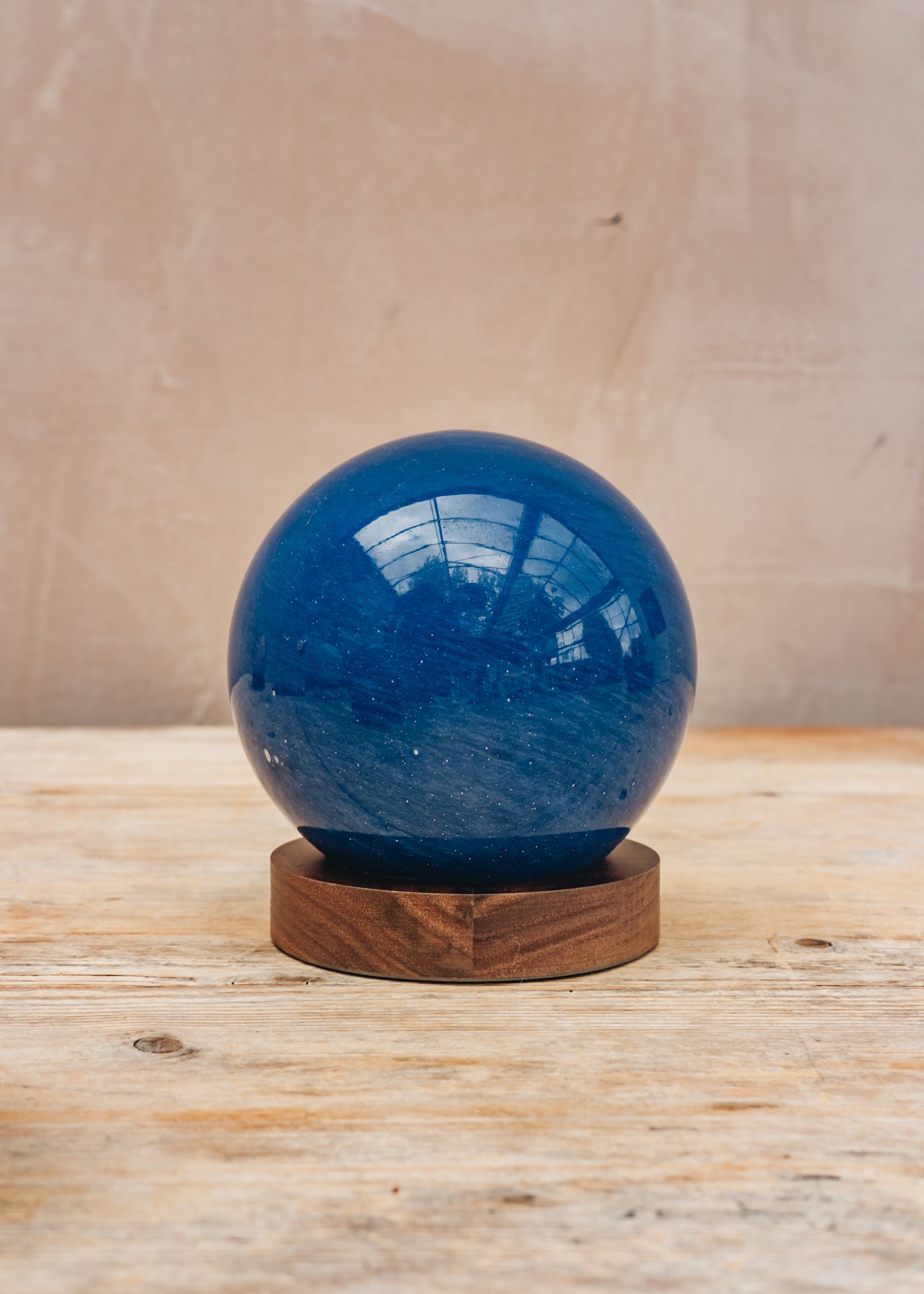 Large Astraglass Light in Galaxy Breeze