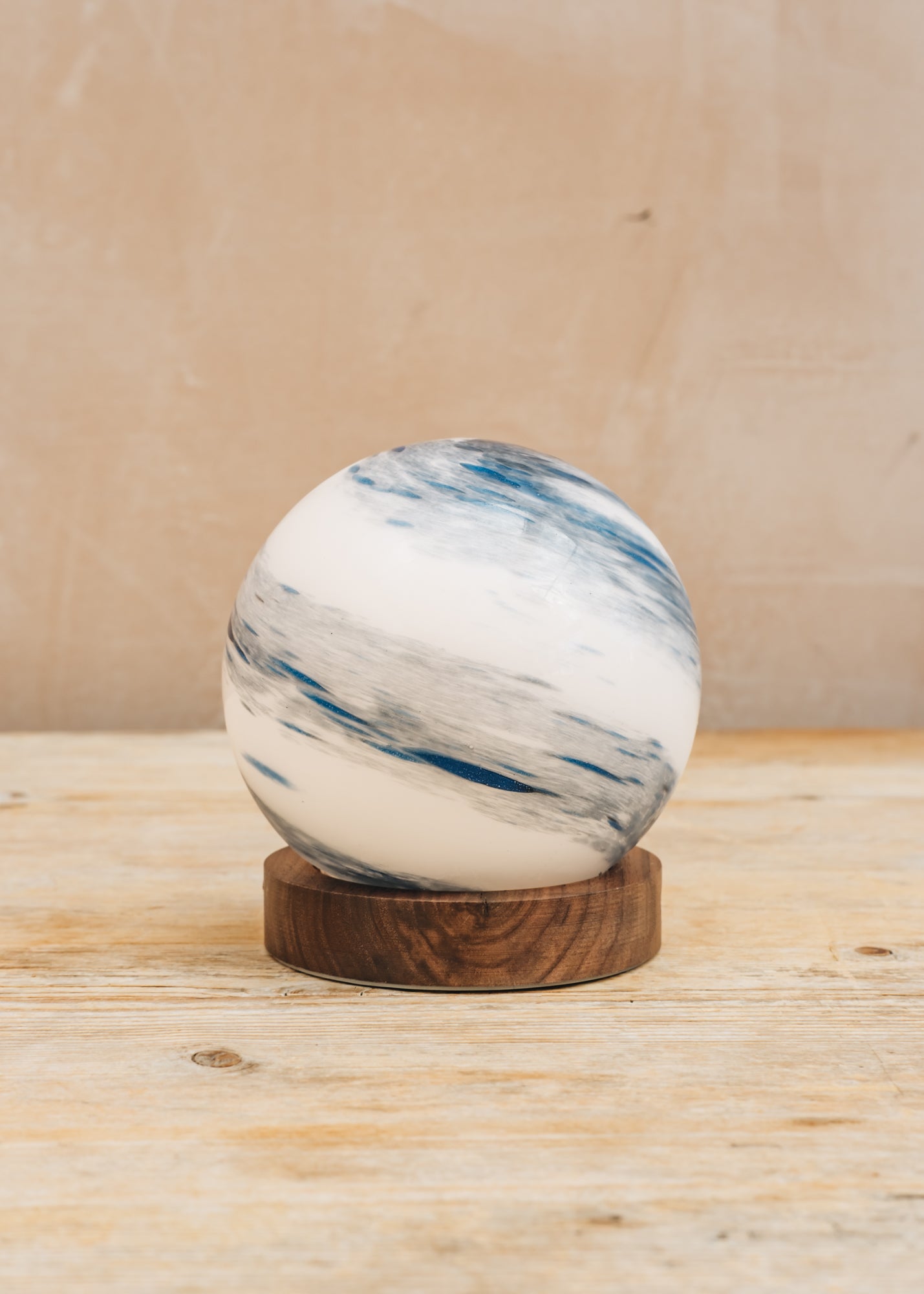 Books Large Astraglass Light in Polar Cloud