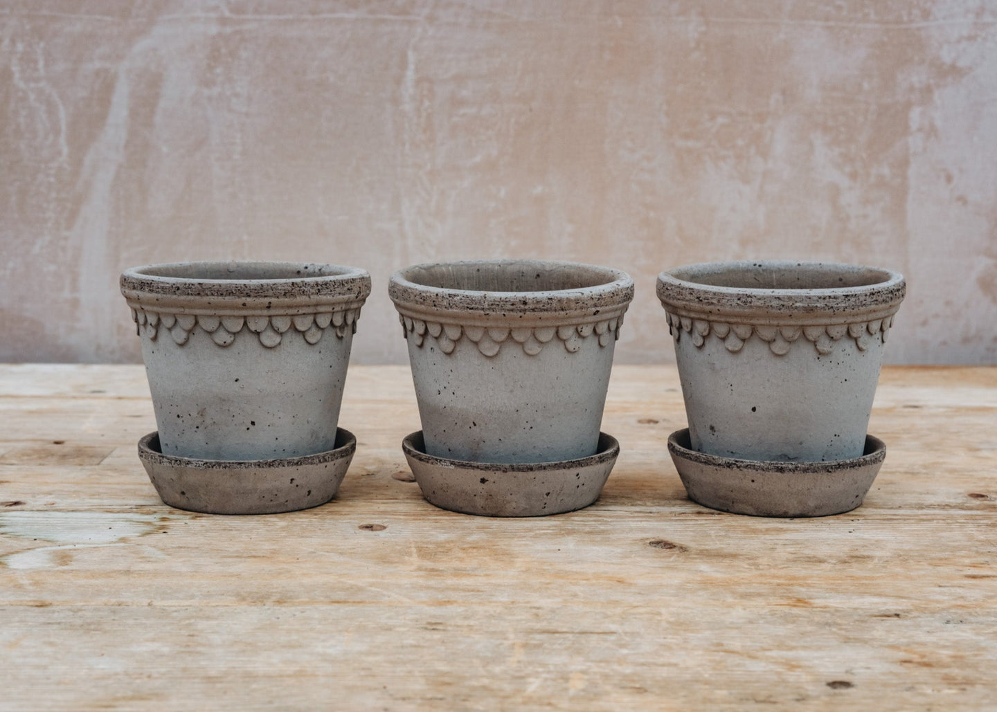 Bergs Potter Grey Copenhagen Pots 10cm, set of three pots and saucers