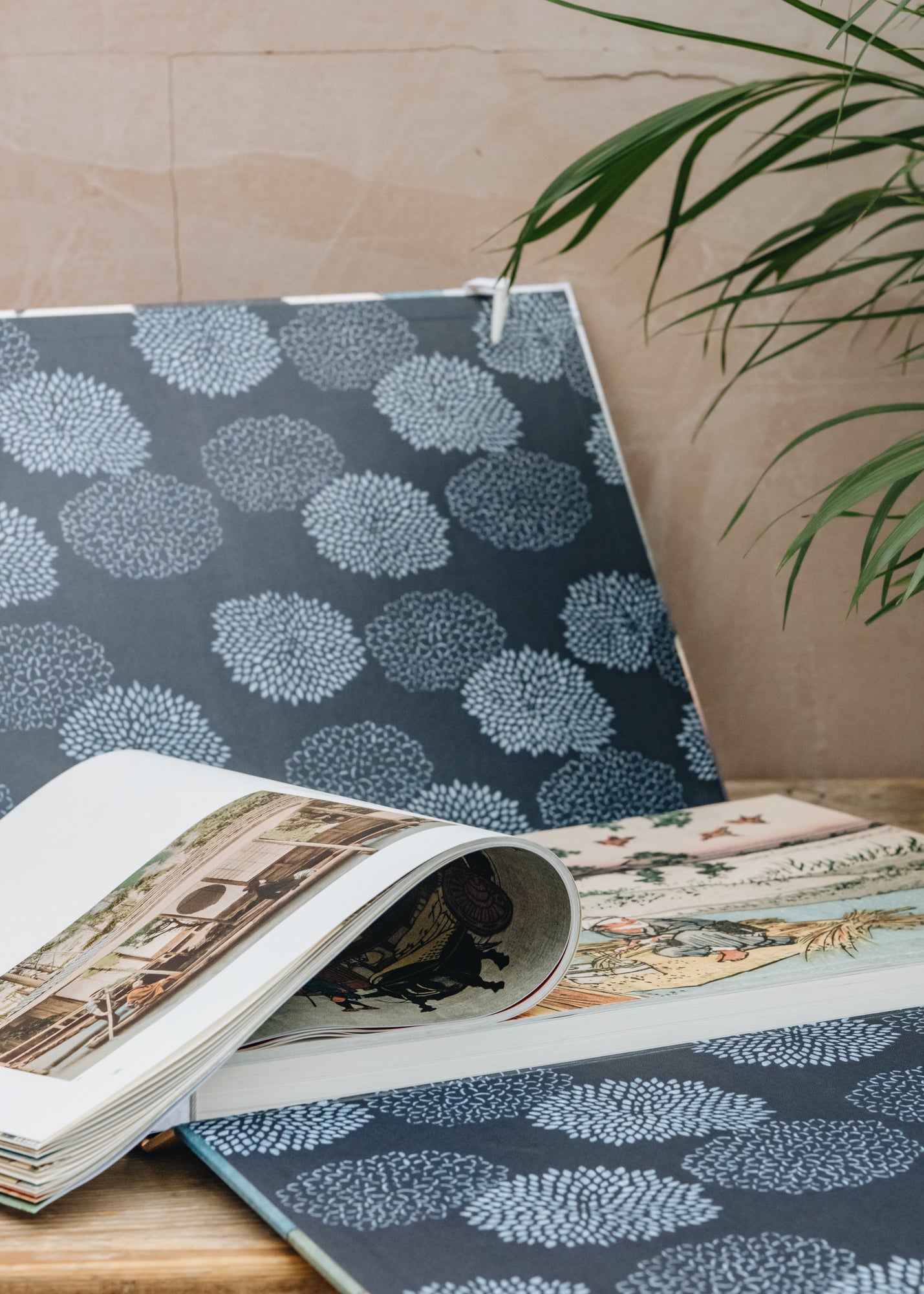 Taschen Inside Hiroshige and Eisen: The Sixty-Nine Stations along the Kisokaidō, XXL Edition