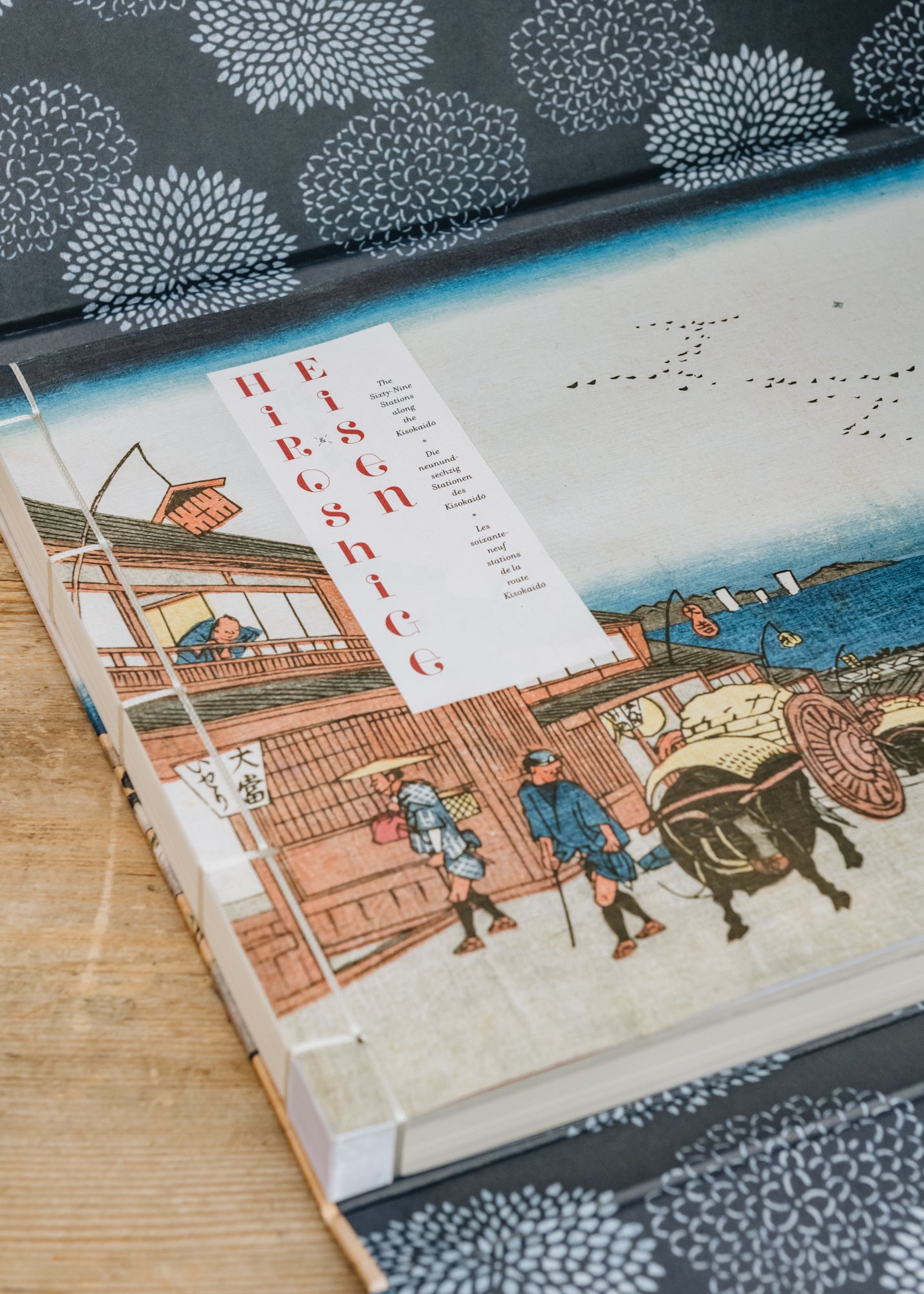 Taschen Hiroshige and Eisen: The Sixty-Nine Stations along the Kisokaidō, XXL Edition
