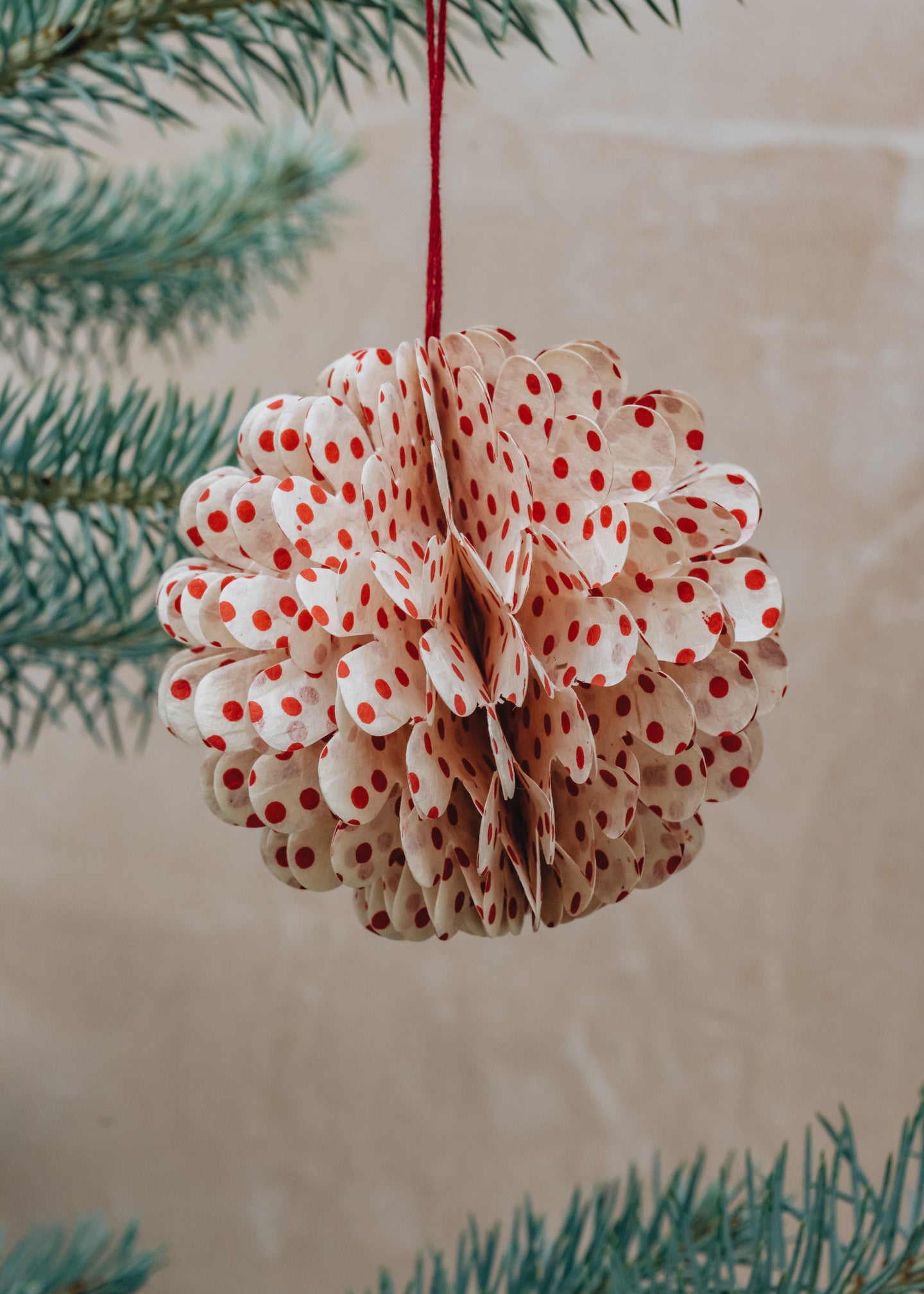 AfroArt Honeycomb Folding Flower Ornament in Red and White