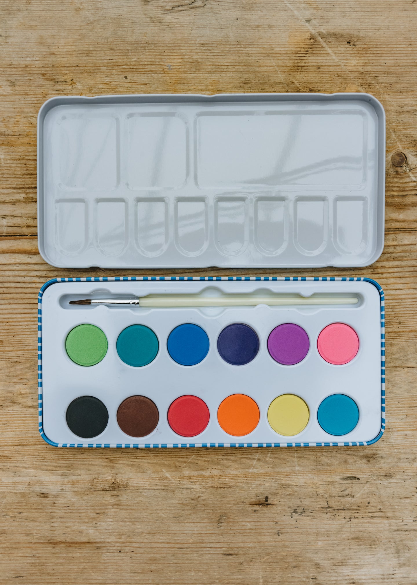 Eboo Eboo In The Sea Watercolours in Tin Box