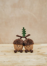 Jellycat Amuseables Ort & Tum Acorns