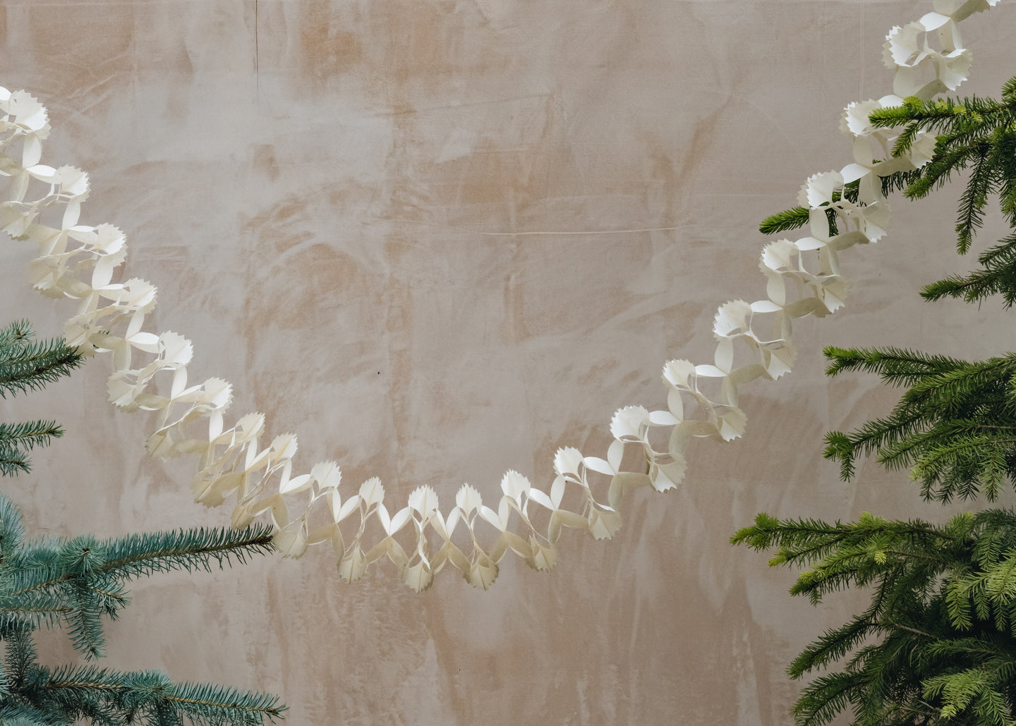 AfroArt Kathmandu White Garland