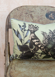 Le Monde Sauvage Bestiare Cushion in Huppe