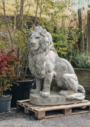 Terres D'Albine Left Facing Stone Lion