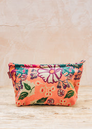 Les Touristes Medium Velvet Pouch in Cosmos Coral