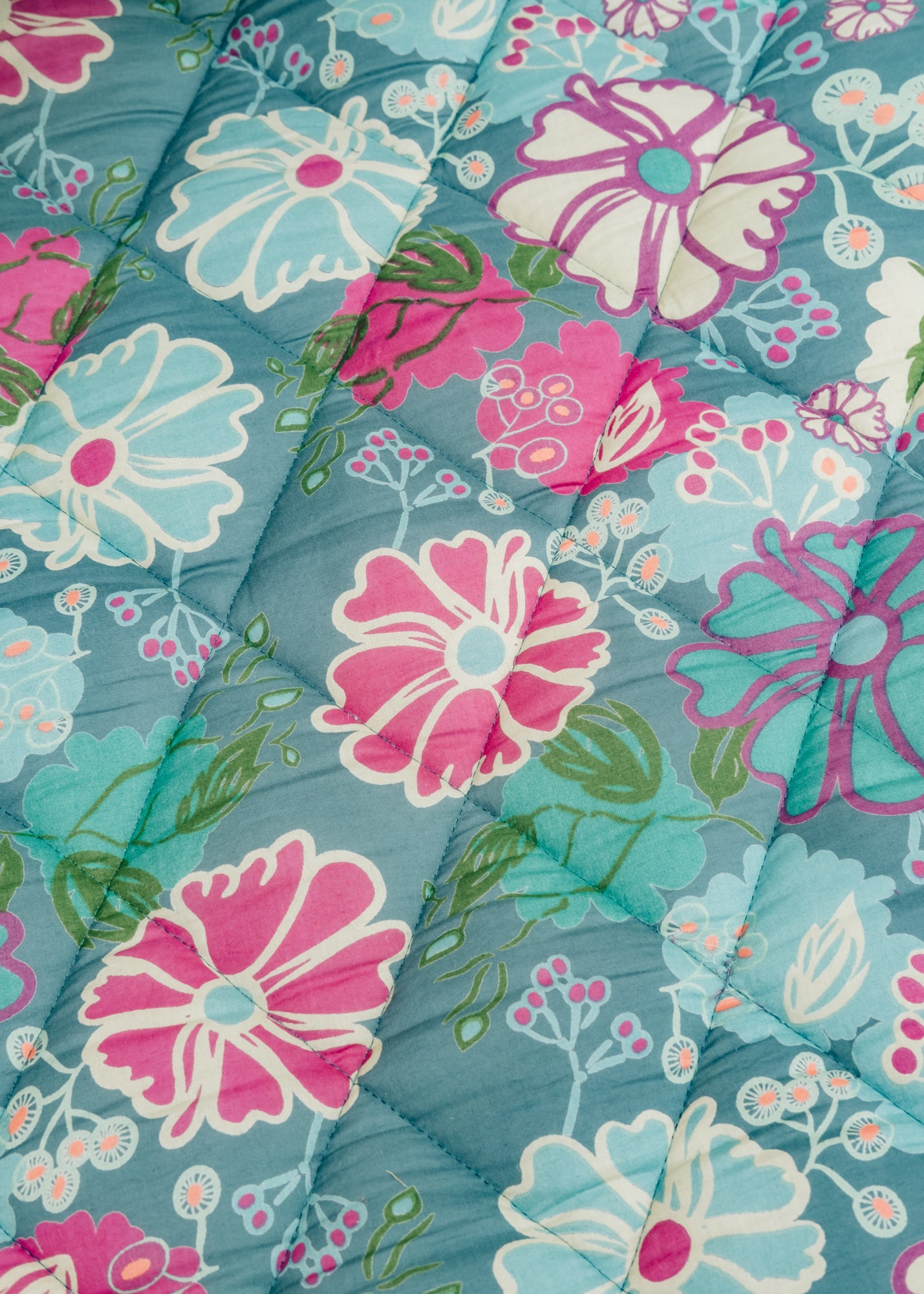 Les Touristes Yoga/Leisure Mat in Cosmos Teal