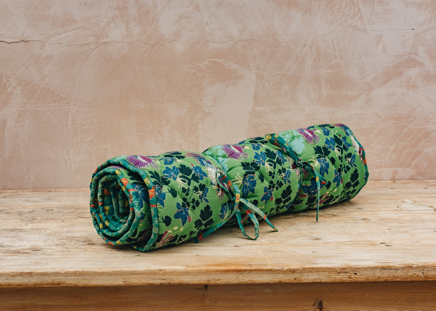 Les Touristes Yoga/Leisure Mat in Vibrant Green Columbia