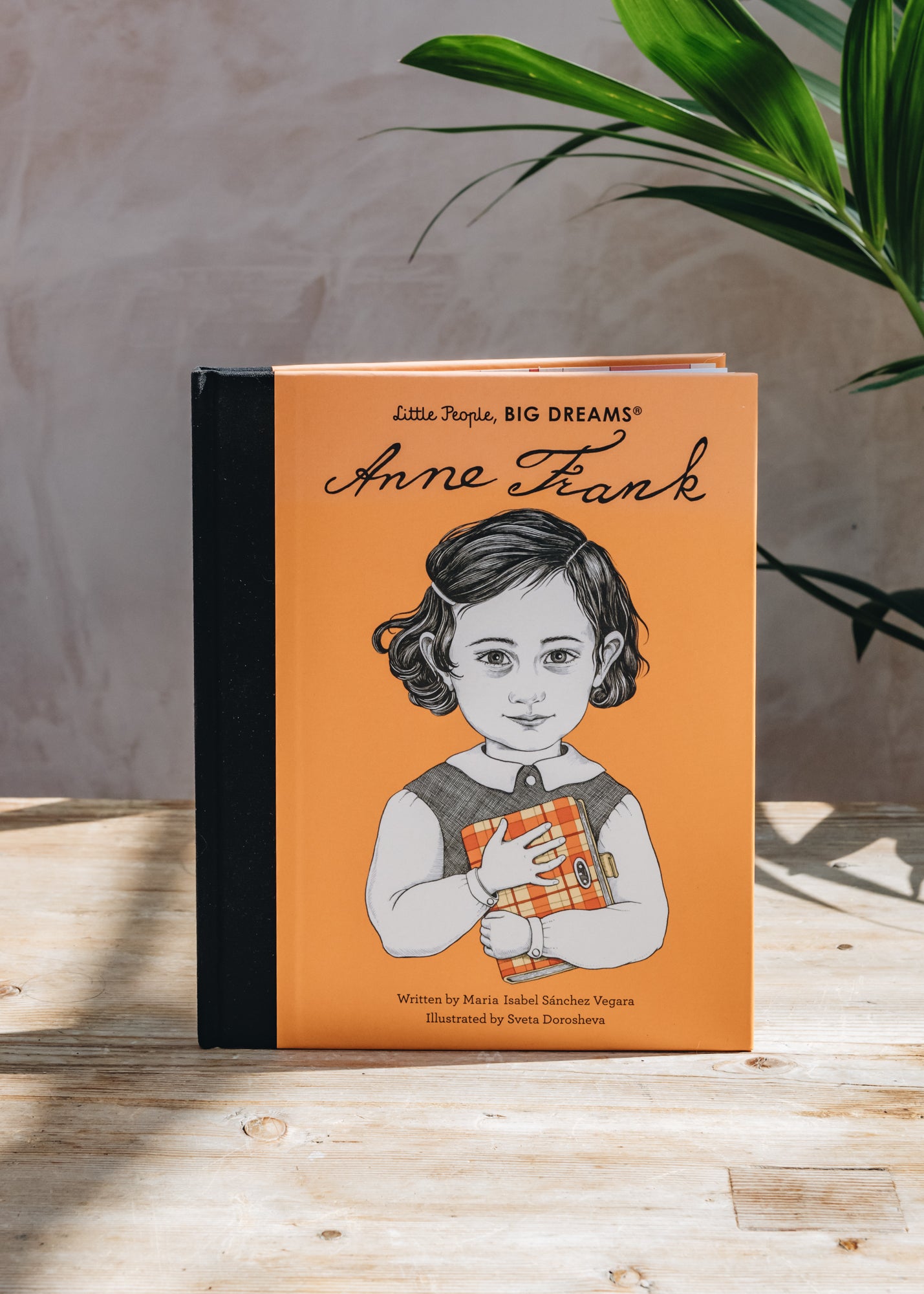 Little People, Big Dreams: Anne Frank