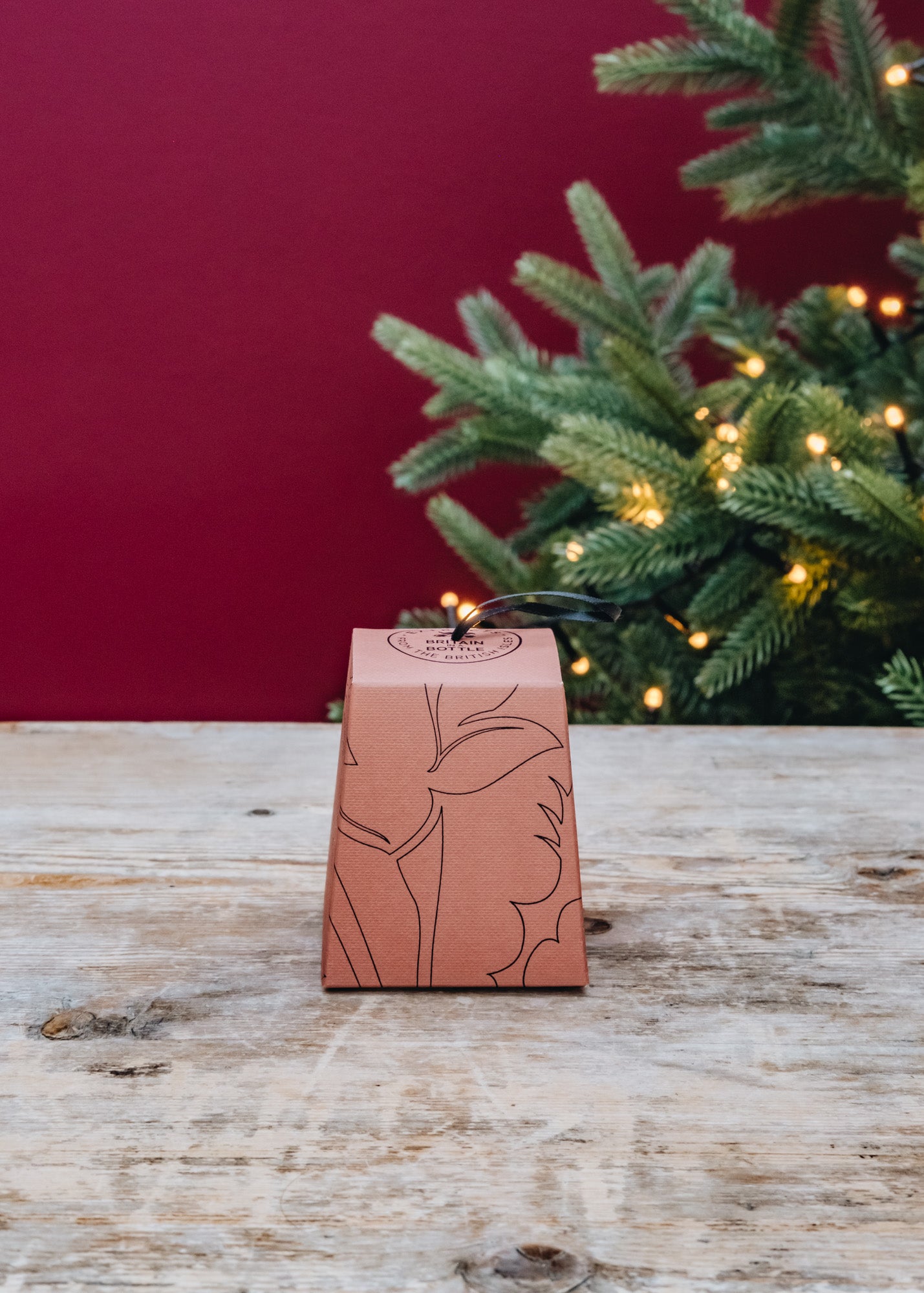 Noble Isle Little Treasures, Fireside Bath and Shower Gel