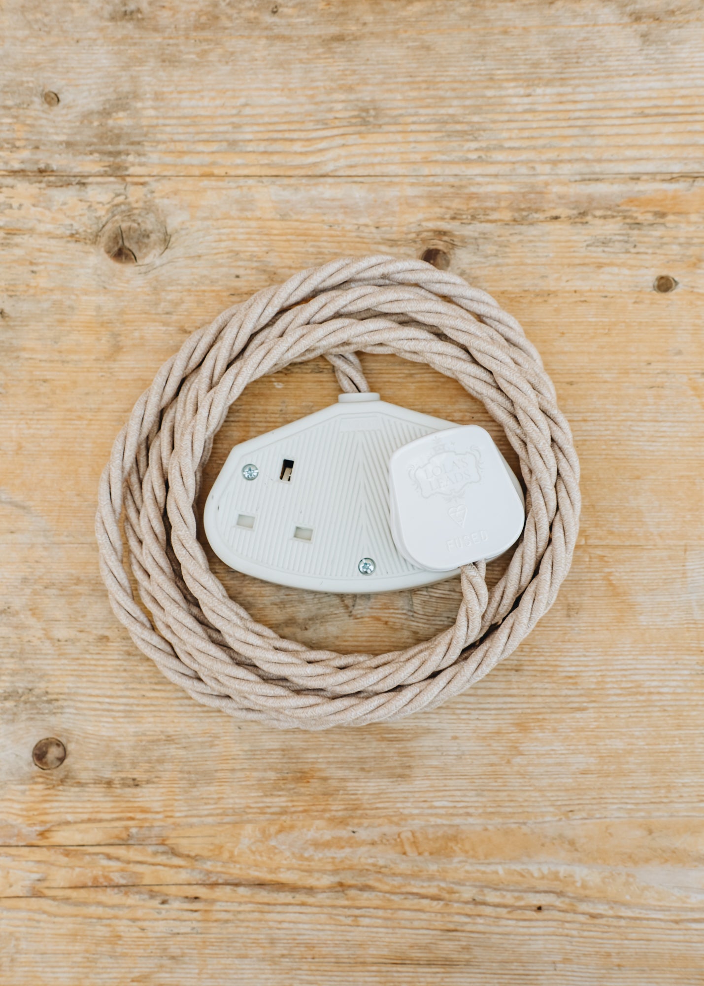 Pebble 3m Extension Lead with White Two Gang Socket – Burford Garden Co.