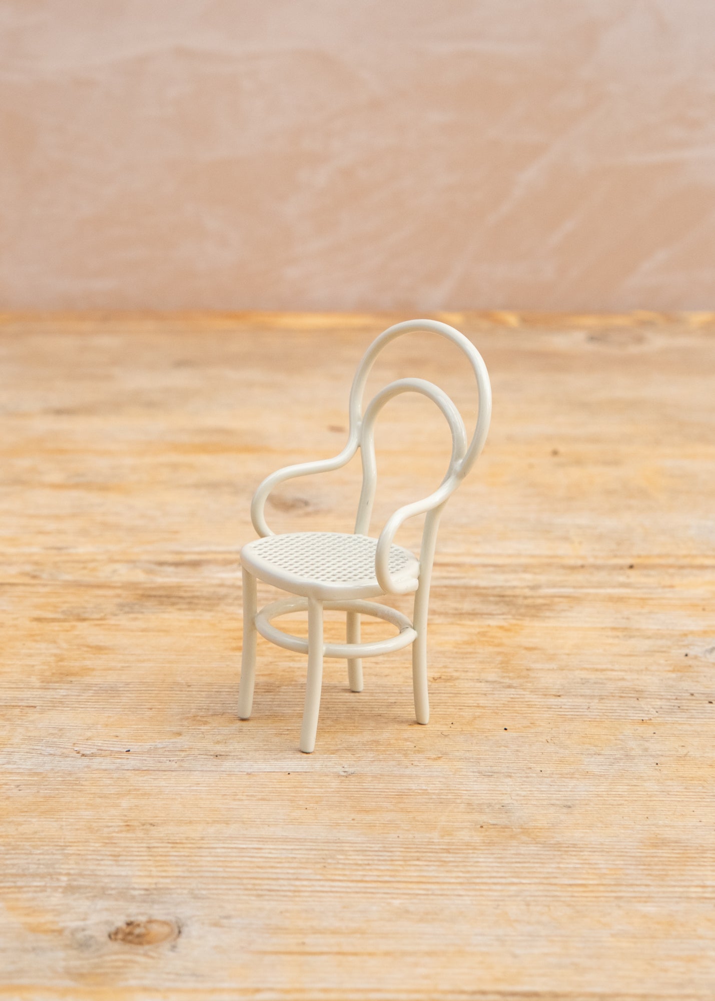 Maileg Mouse Vintage Chair in Off White