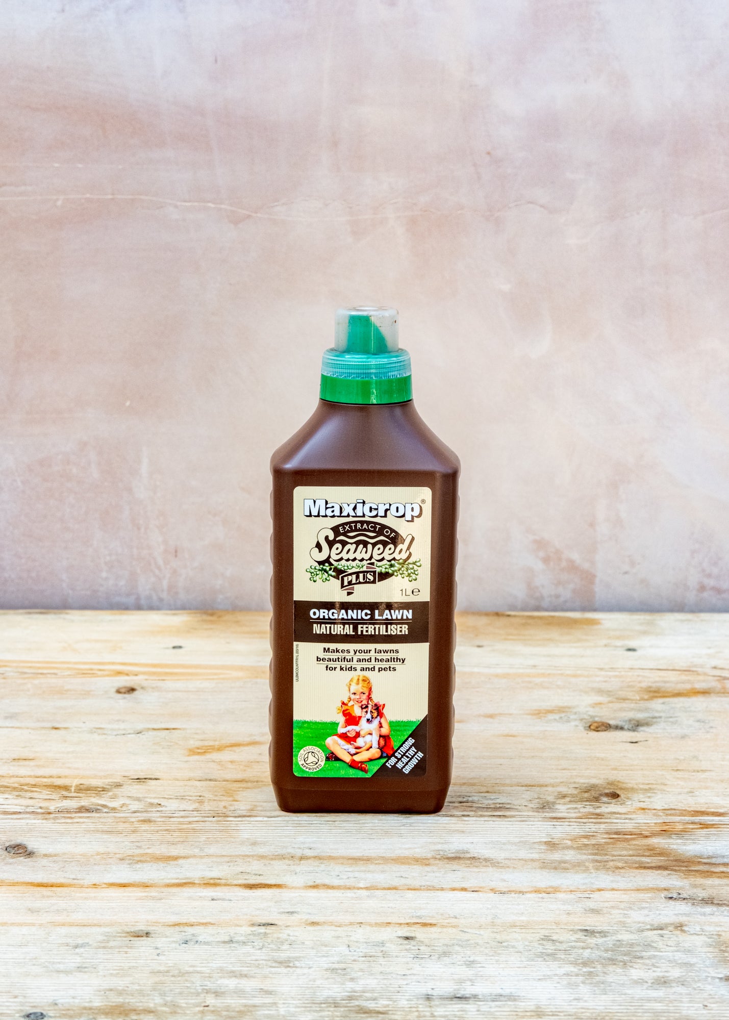 organic liquid lawn fertilizer Organic Seaweed Extract Liquid Lawn Fertiliser, 1L – Burford Garden Co