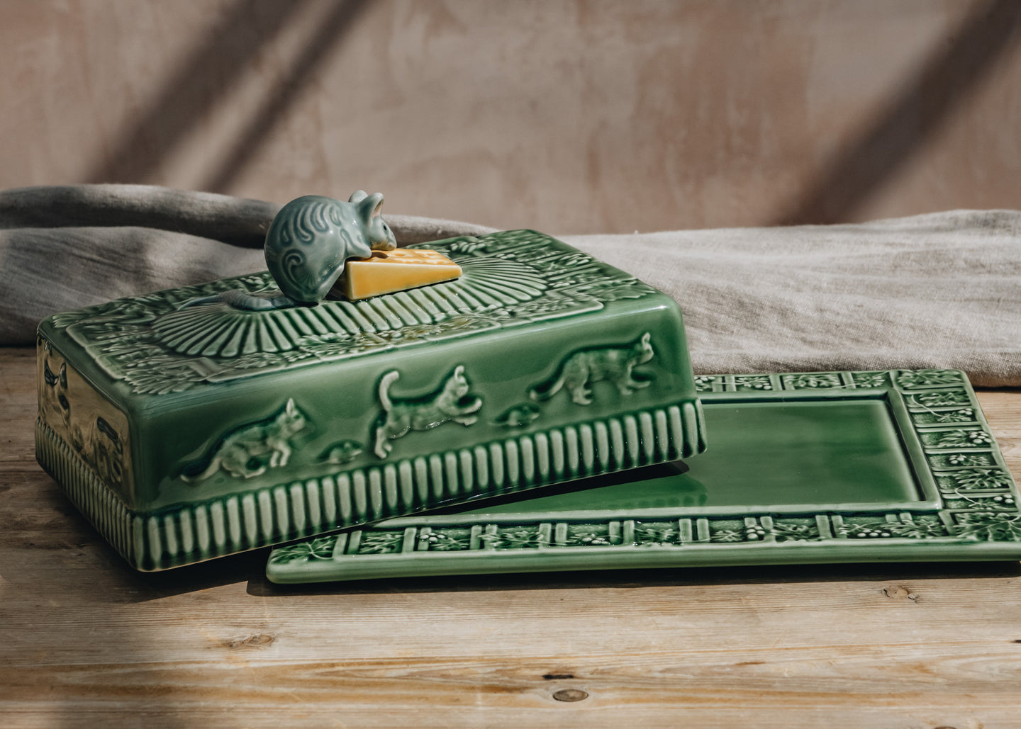 Bordhallo Pinheiro Mouse Cheese Tray