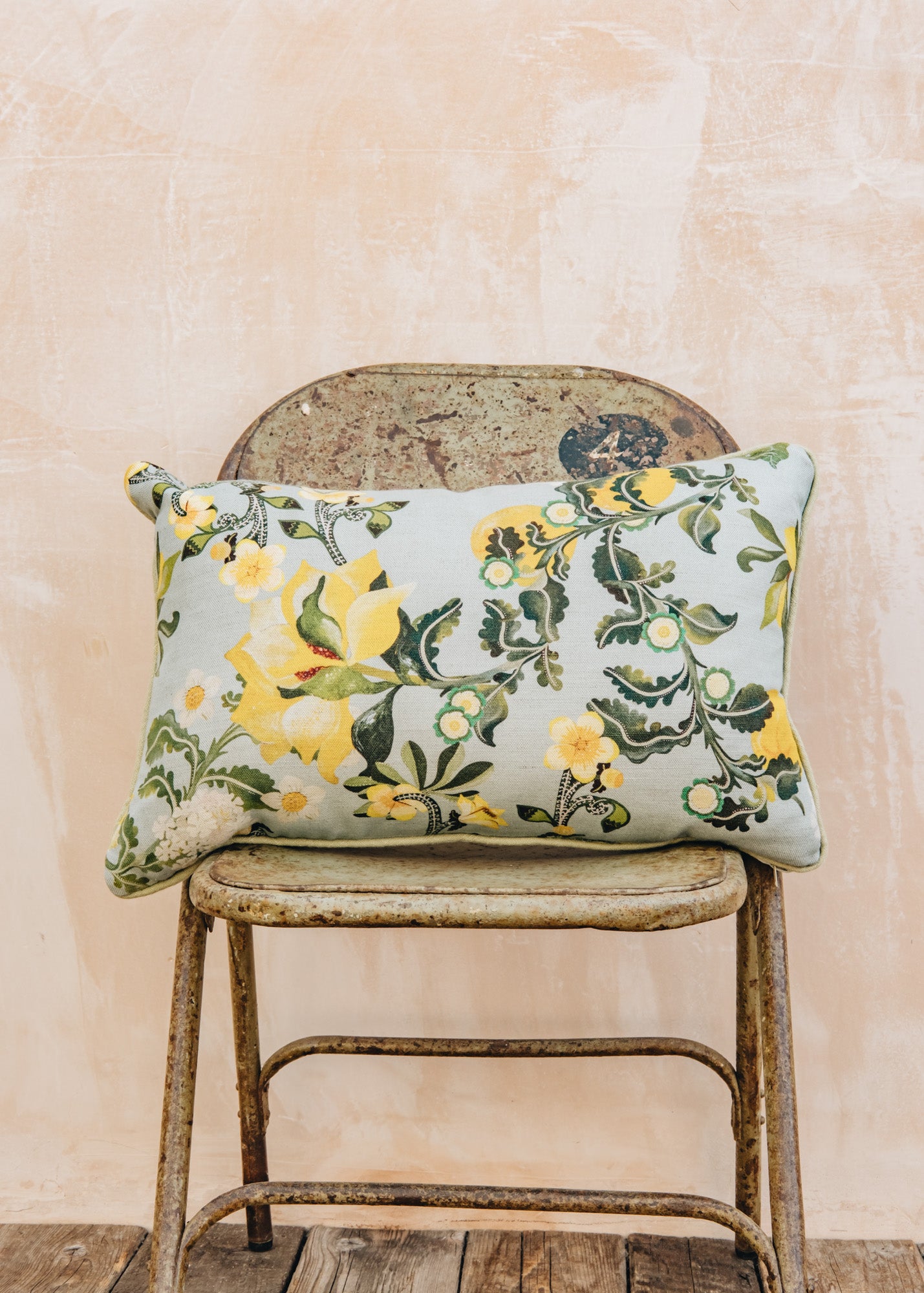 Bungalow Lemon Cushion with Piping, 24x16