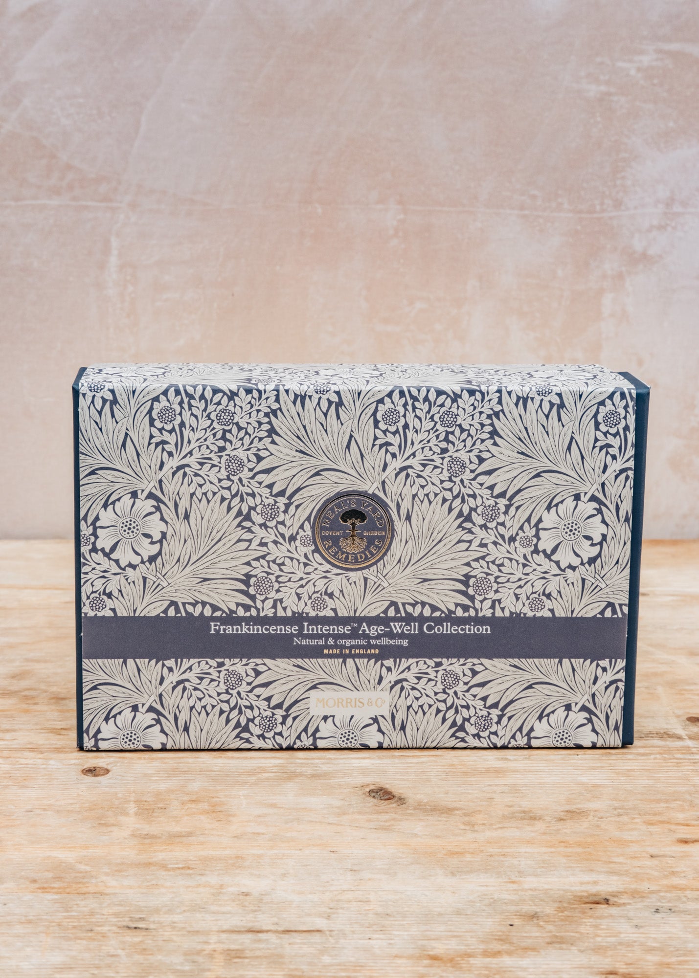Neal's Yard Frankincense Intense™ Age Well Collection