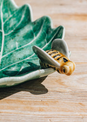 Bordallo Pinheiro Bordhallo Pinheiro Oak Leaf with Bee Bowl