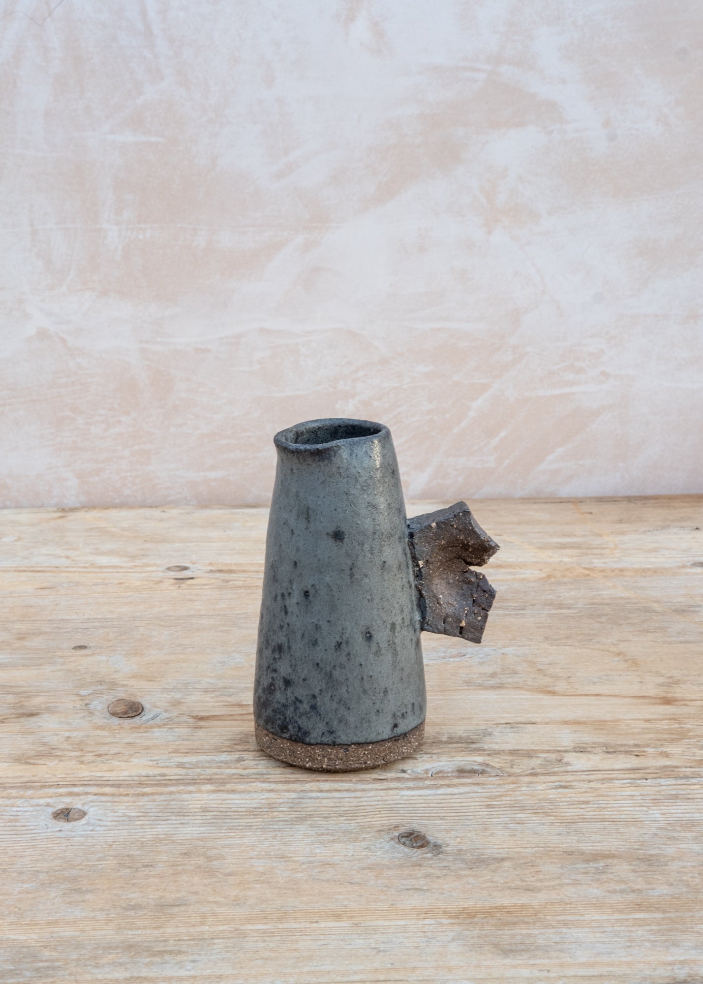 Brick Collection Medium Pourer in Black