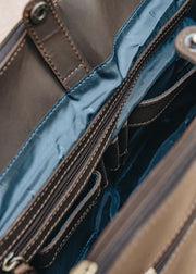 Ashwood Ashwood Pedro Messenger Bag in Mud