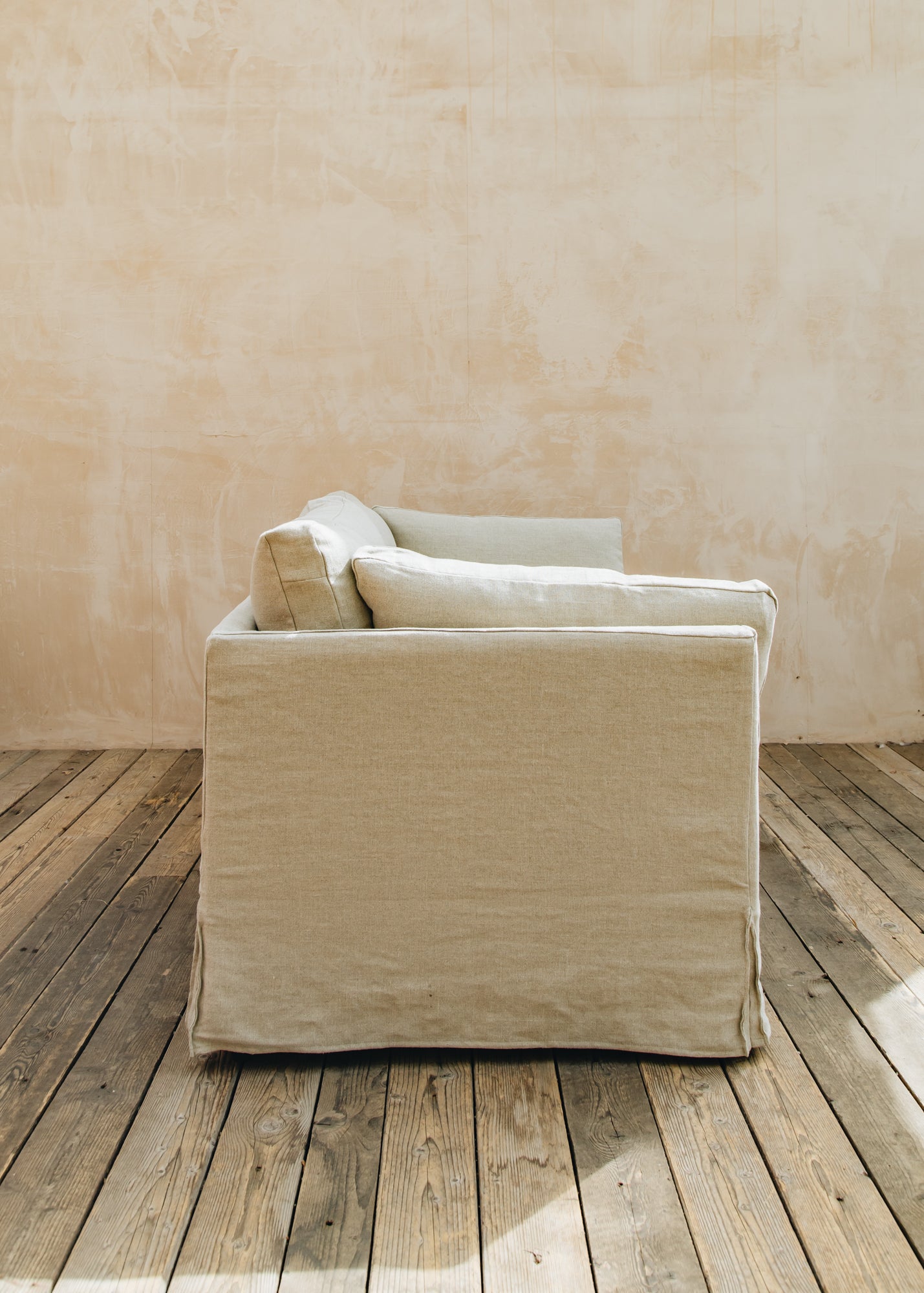 The Hastings Sofa Company Rosa Sofa in Linen Slubby Linen