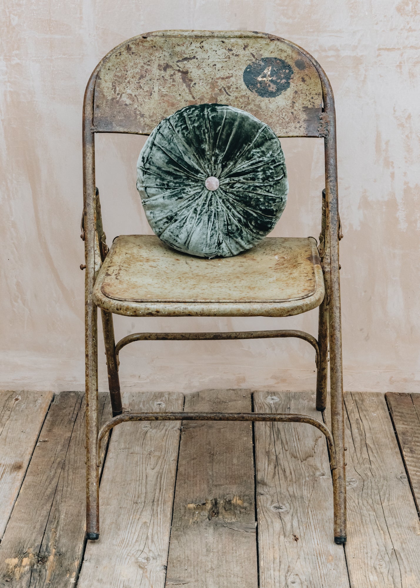Round Velvet Cushion in Pin