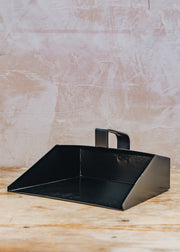 Black Metal Dustpan