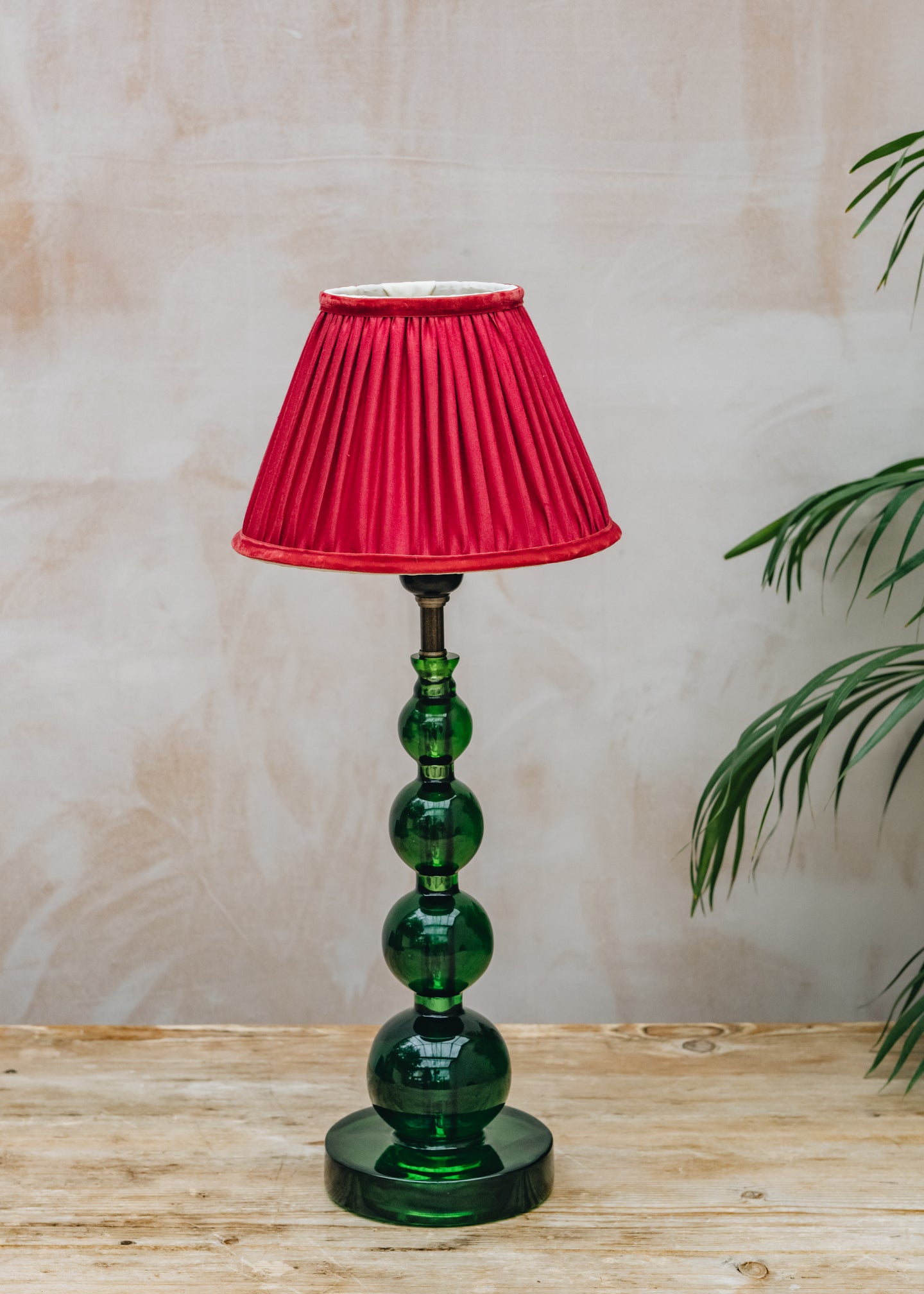 Pooky Lighting Aurora Table Lamp in Green