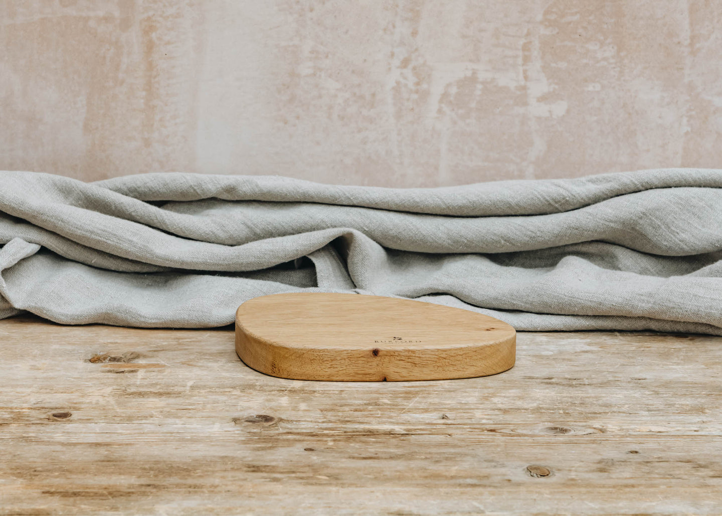 Stik Designs STIK Designs Small Pebble Shaped Oak Chopping Board