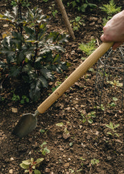 Sneeboer Flowerbed Trowel with Shaped Handle