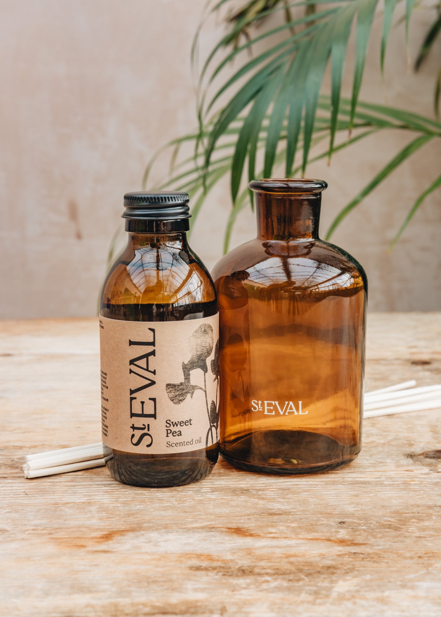 Dekocandle Reed Diffuser in Sweet Pea