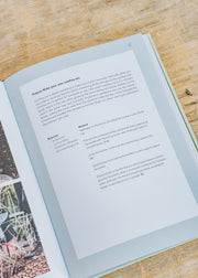 Books Sustainable Garden: Projects, insights and advice for the eco-conscious gardener 