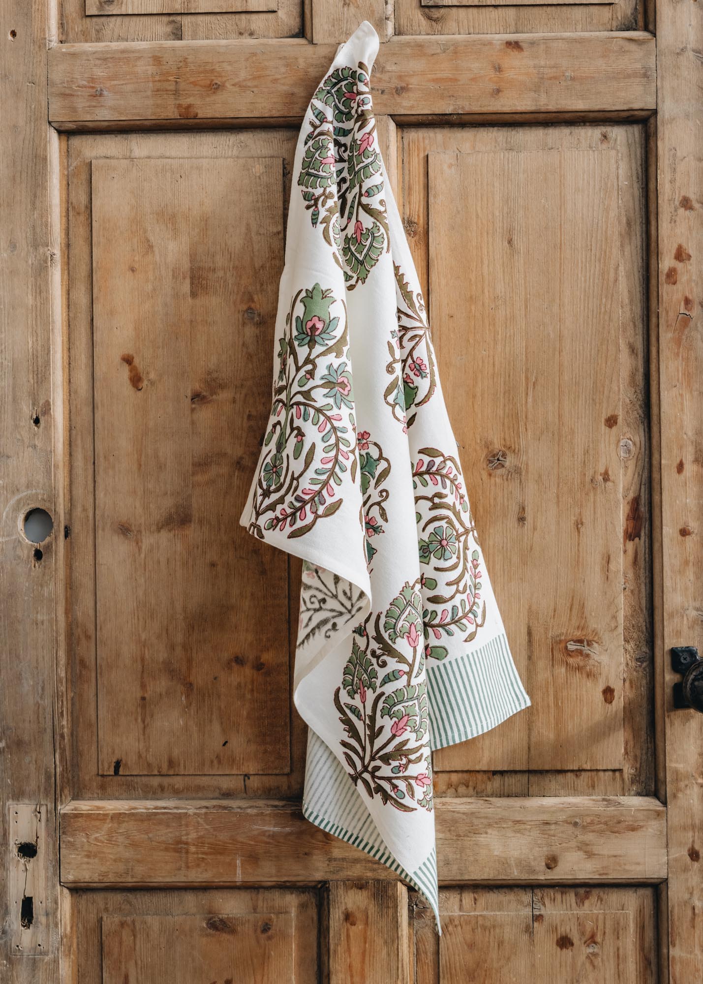 Bungalow Juhi Sage Tea Towel