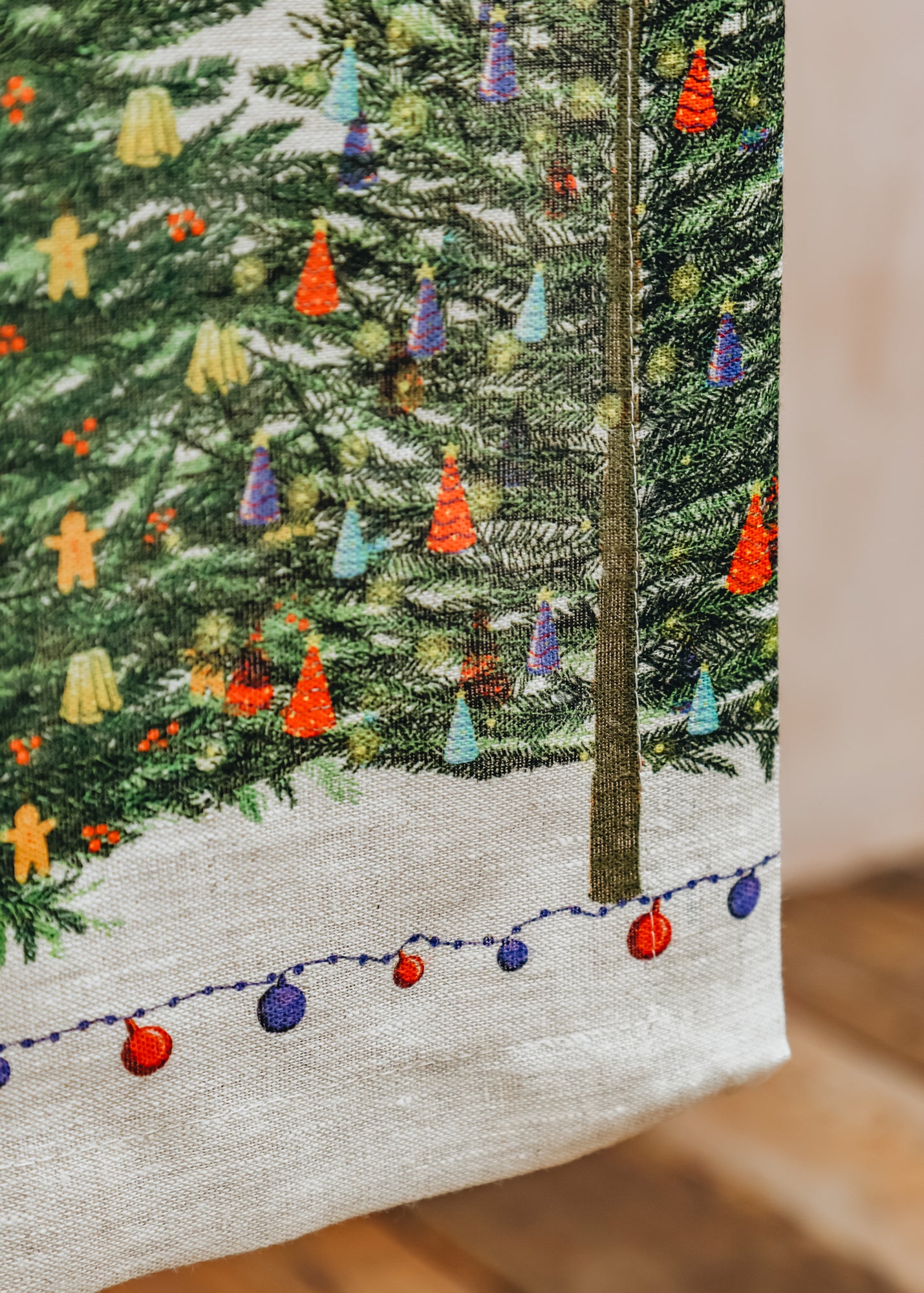 Tessitura Toscana Telerie Tablecloth Runner in Fairy Trees, 45x170cm