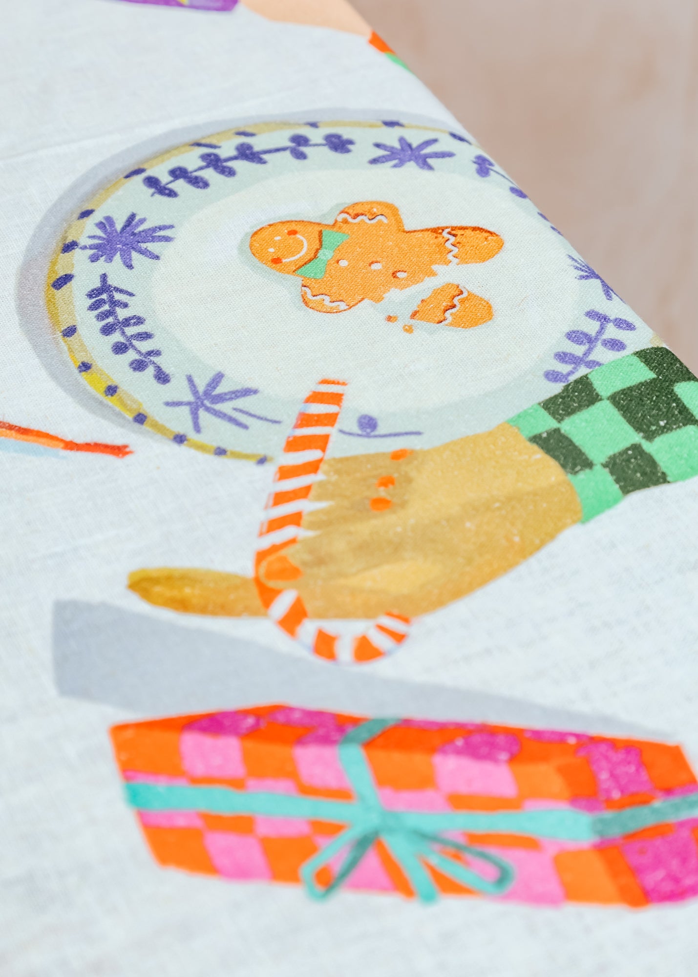 Tessitura Toscana Telerie Tablecloth in Hands On Christmas