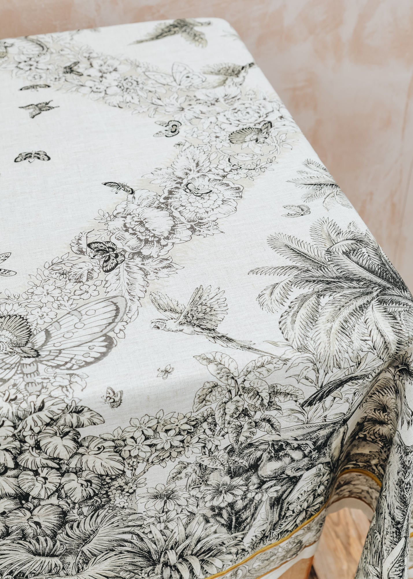 Tessitura Toscana Telerie Tablecloth in Tantra