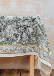 Tablecloth in Tantra