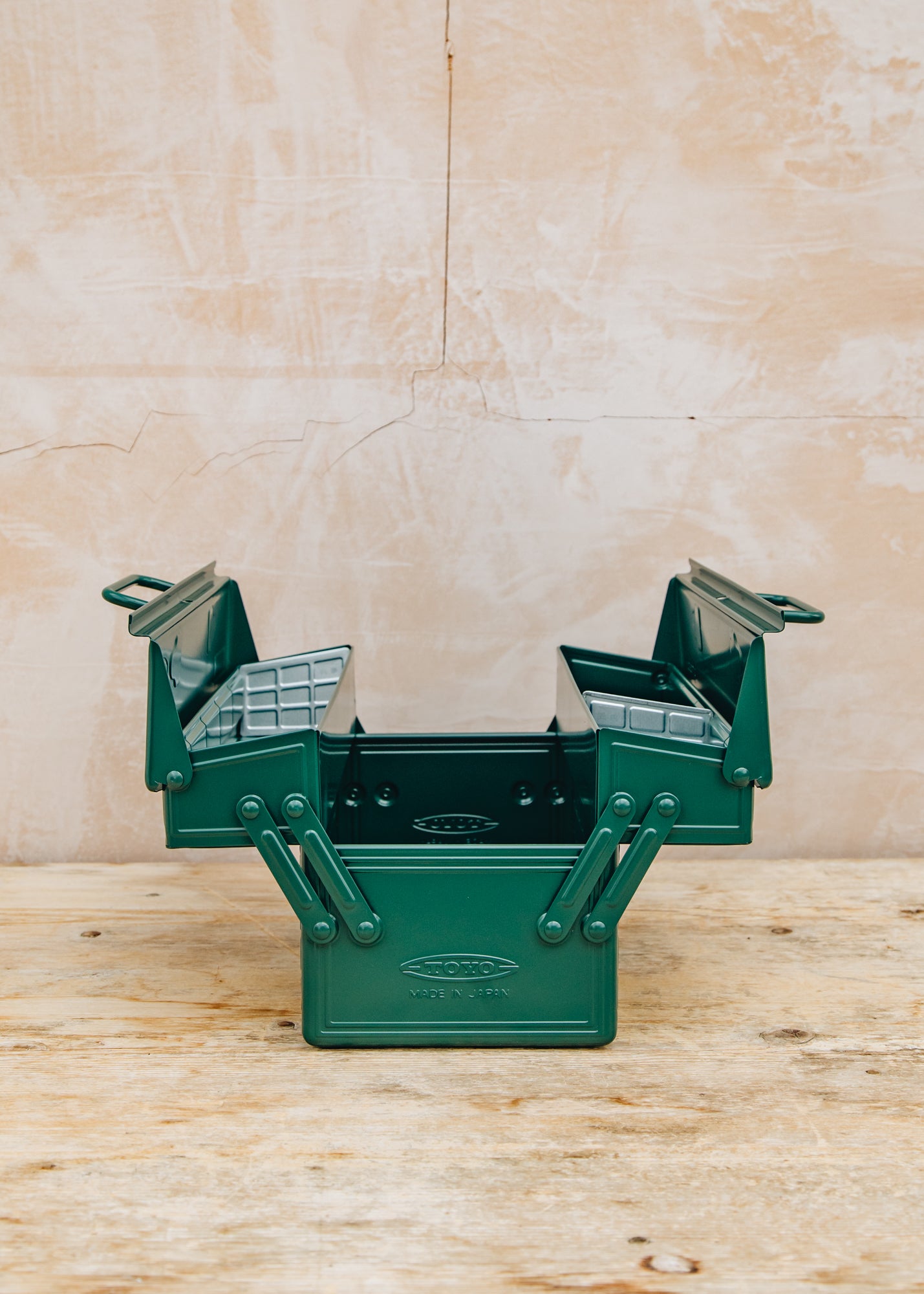 Toyo Cantilever Tool Box in Antique Green