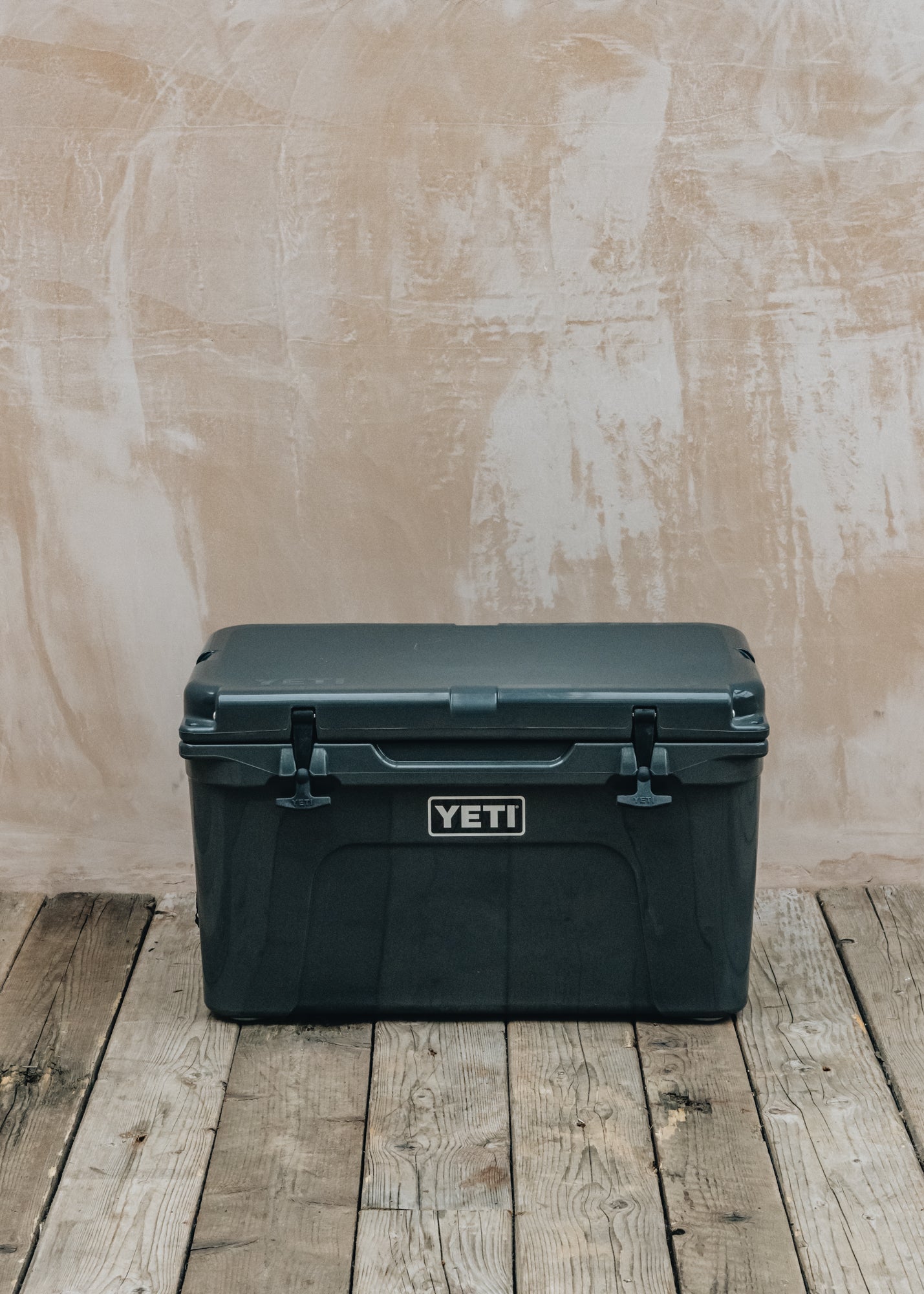 YETI Tundra 45 in Charcoal
