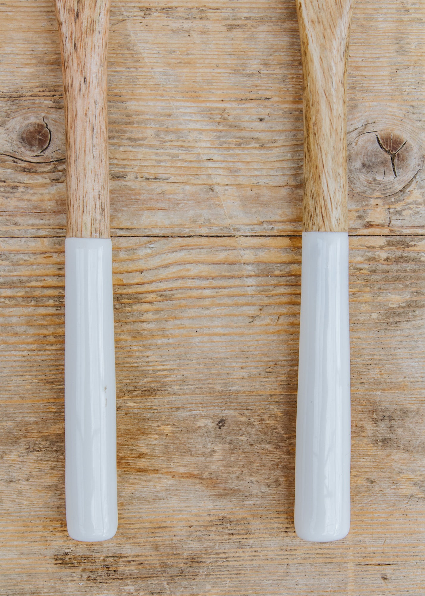 Van Deurs Mango Salad Servers in White