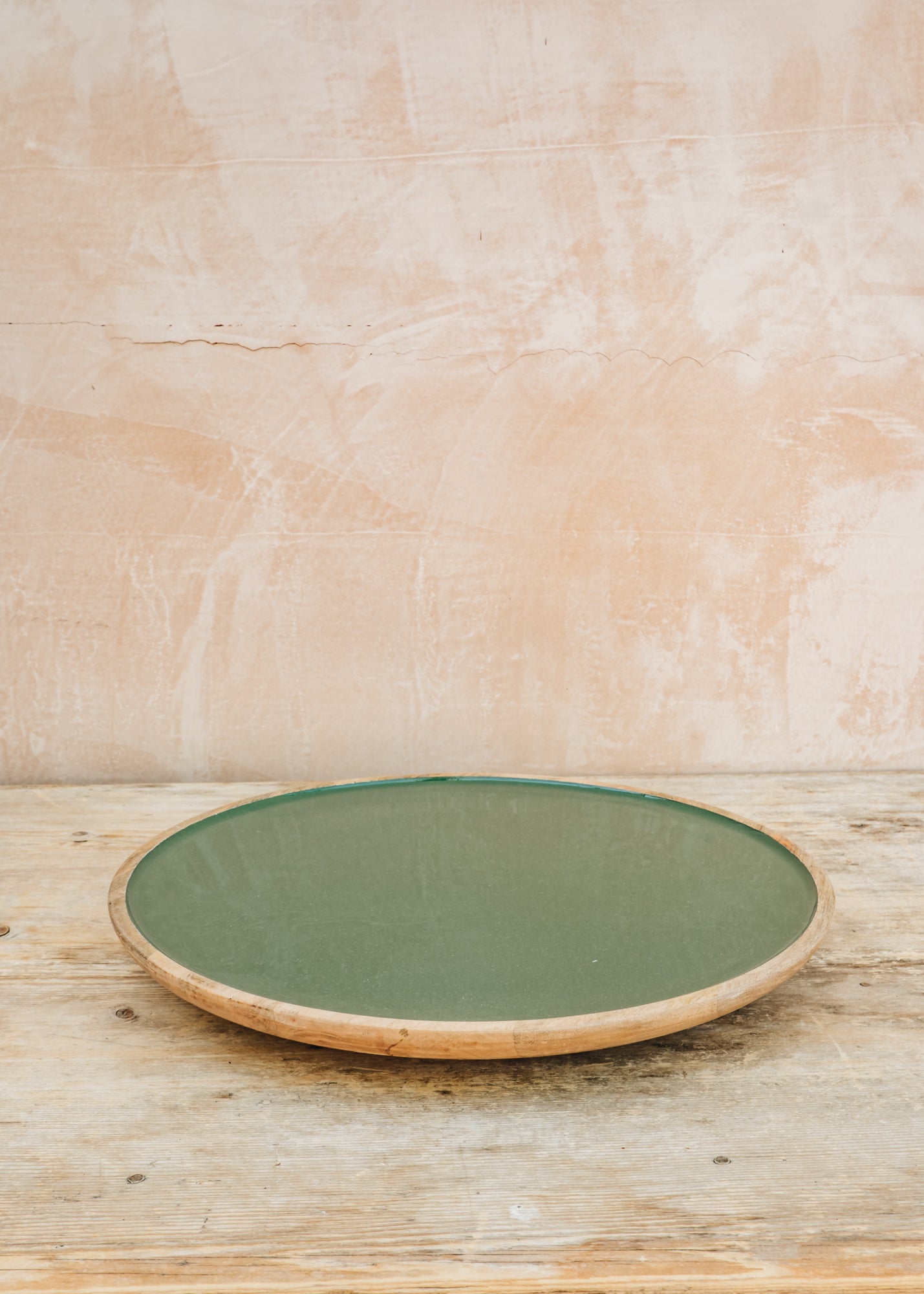 Tuttoattaccato Mango Turning Dish in Green