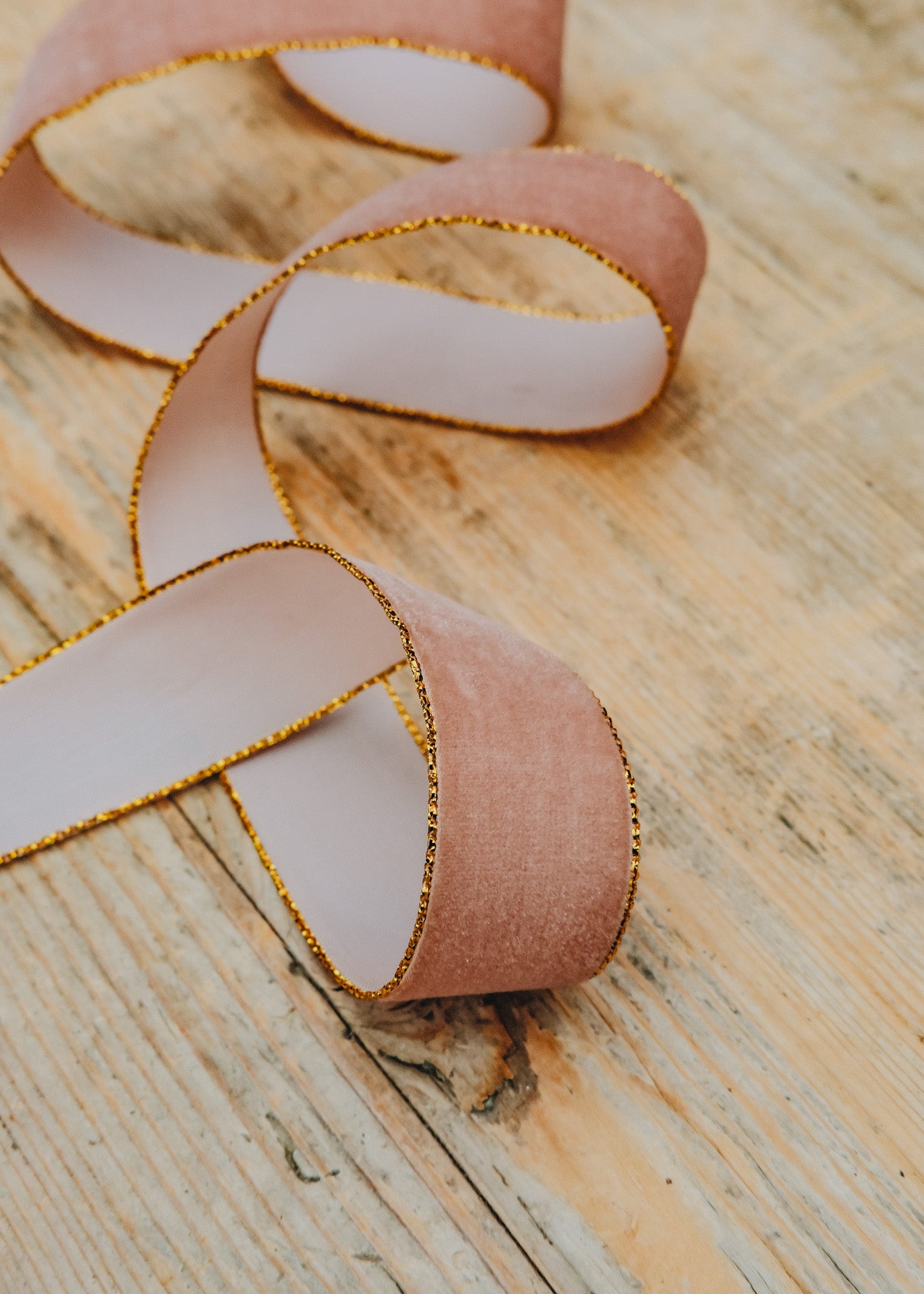 Vivant Velvety Gold Ribbon in Dark Rose, 10mx25mm