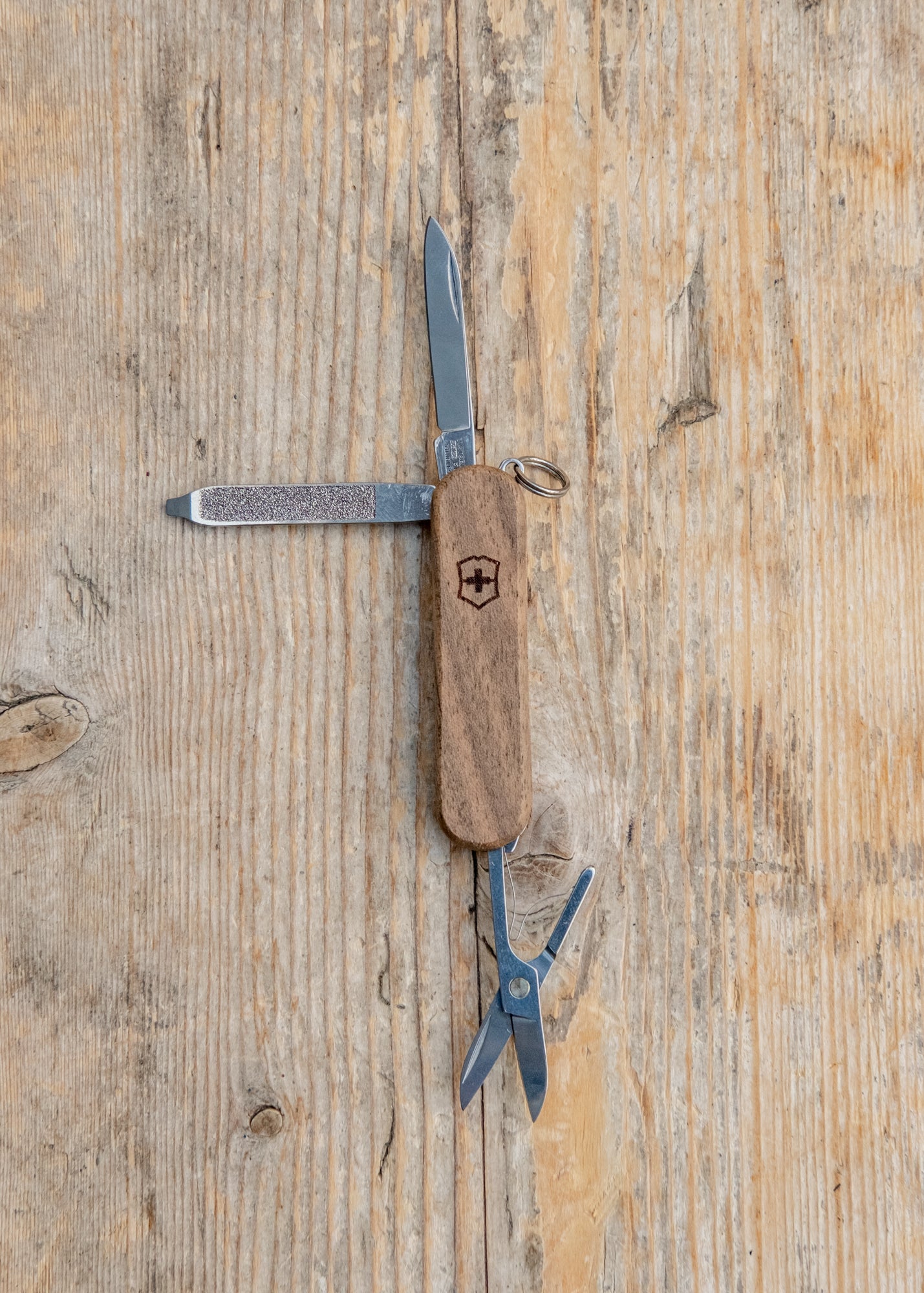 Classic Wood Swiss Army Knife in Brown, 58mm