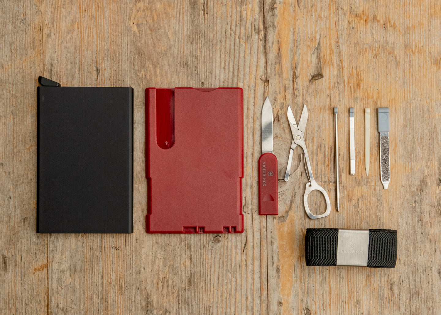 Victorinox Smart Card Wallet in Iconic Red