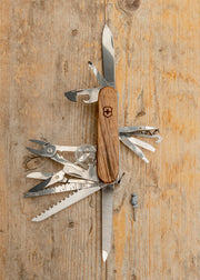 Swiss Champ in Wood Brown, 91mm