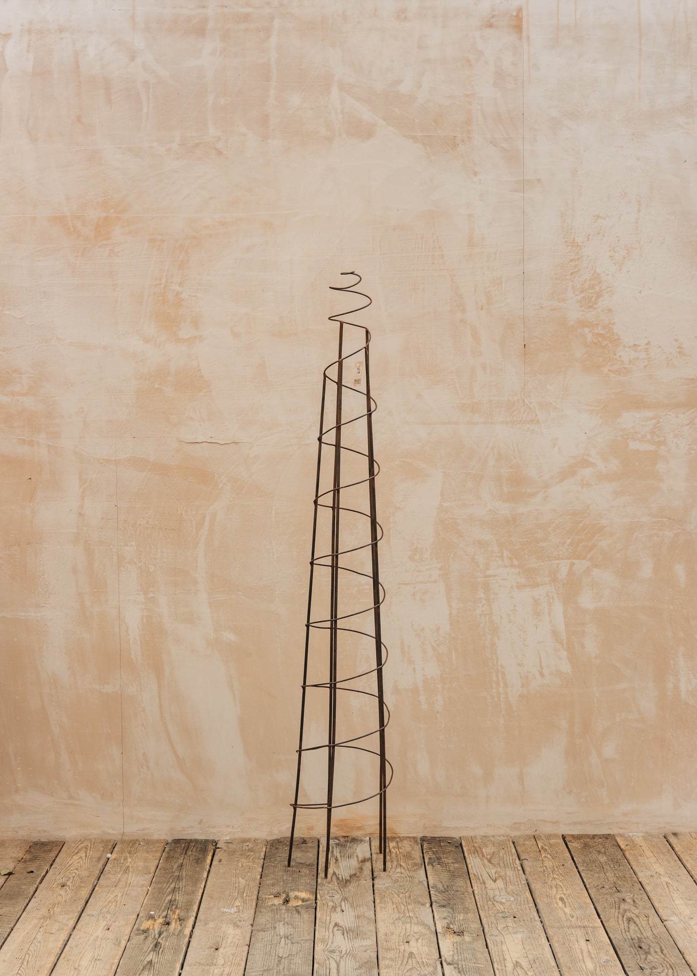 Spiral Pot Obelisk