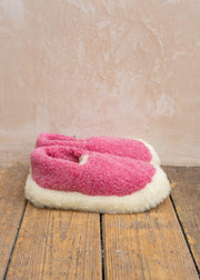 Wool Slippers in Pink